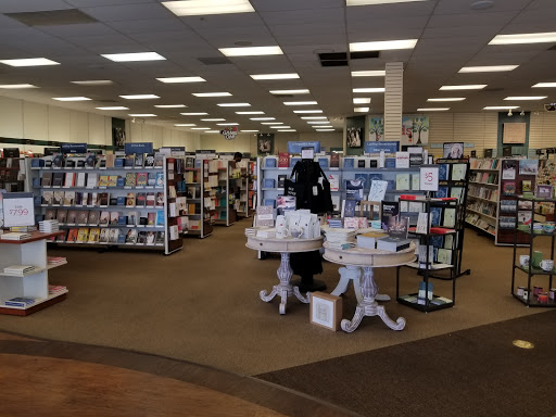 Book Store «LifeWay Christian Store», reviews and photos, 2522-B E Colonial Dr, Orlando, FL 32803, USA