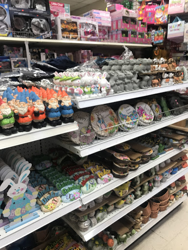 Dollar Store «Discount King», reviews and photos, 2271 Hylan Blvd, Staten Island, NY 10306, USA