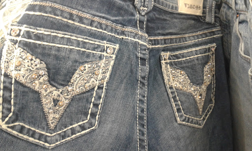 Thrift Store «Lake Hallie Goodwill Retail Store & Training Center», reviews and photos, 2759 S Prairie View Rd, Chippewa Falls, WI 54729, USA