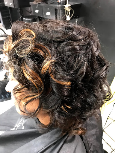 Beauty Salon «Queen B Beauty & Hair Salon», reviews and photos, 1588 Veterans Memorial Hwy SW #204, Austell, GA 30168, USA