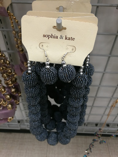 Clothing Store «Burlington Coat Factory», reviews and photos, 5737 NW 7th St, Miami, FL 33126, USA