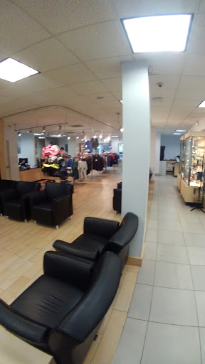 Mercedes Benz Dealer «Mercedes-Benz of Alexandria», reviews and photos, 200 S Pickett St, Alexandria, VA 22304, USA