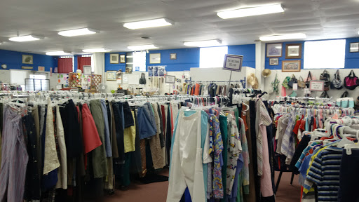 Thrift Store «Halo Bargain Center», reviews and photos