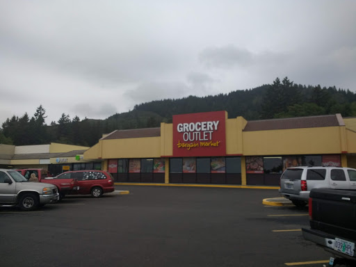 Grocery Store «Grocery Outlet Bargain Market», reviews and photos, 16261 US-101 #17, Brookings, OR 97415, USA
