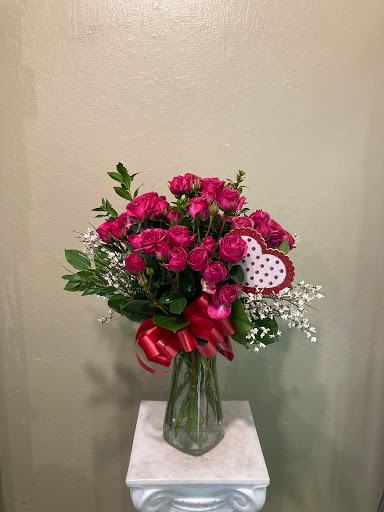 Florist «Fleur De Lis Florist», reviews and photos, 811 Castro St, Mountain View, CA 94041, USA