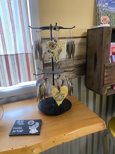 Bakery «Camas Country Bakery and Store», reviews and photos, 91948 Purkerson Rd, Junction City, OR 97448, USA