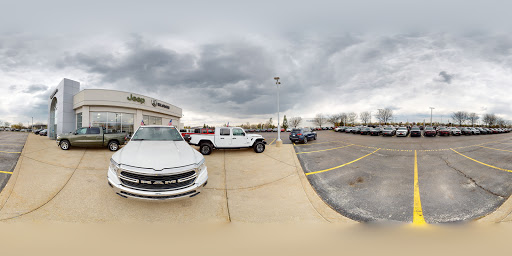 Car Dealer «Gurnee Chrysler Jeep Dodge Ram», reviews and photos, 7255 Grand Ave, Gurnee, IL 60031, USA