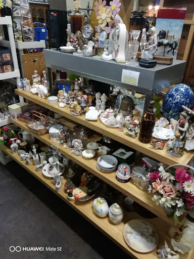 Thrift Store «Nifty Thrifty Shop LLC», reviews and photos, 4200 39th Ave, Kenosha, WI 53144, USA
