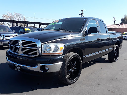 Used Car Dealer «Laguna Auto Sales», reviews and photos, 1214 E California Ave, Bakersfield, CA 93307, USA