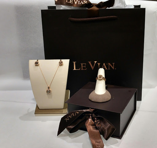 Jewelry Store «Morgan Jewelers - Valley Mall», reviews and photos, 2529 Main St #137, Union Gap, WA 98903, USA