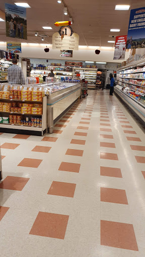 Shopping Mall «Woburn Mall», reviews and photos, 296 Mishawum Rd, Woburn, MA 01801, USA