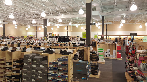 Shoe Store «DSW Designer Shoe Warehouse», reviews and photos, 1160 Broadway, Saugus, MA 01906, USA