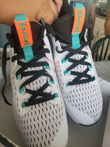 Shopping Mall «Pismo Beach Premium Outlets», reviews and photos, 333 5 Cities Dr, Pismo Beach, CA 93449, USA