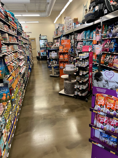 Pet Supply Store «Pet Supplies Plus», reviews and photos, 1937 FL-60, Valrico, FL 33594, USA
