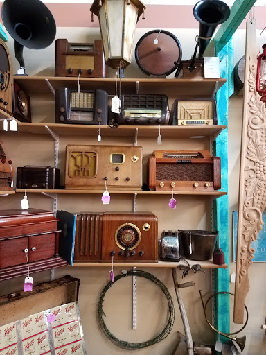 Antique Store «Merchant Square», reviews and photos, 1509 N Arizona Ave, Chandler, AZ 85225, USA