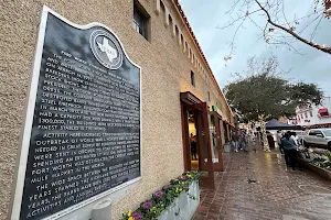 Puerta de Mule Alley image