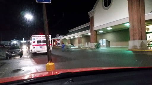 Shopping Mall «Ellsworth Shopping Center», reviews and photos, 175 High St, Ellsworth, ME 04605, USA