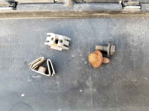 Auto Body Shop «Gerber Collision & Glass», reviews and photos, 44700 Enterprise Dr, Charter Twp of Clinton, MI 48038, USA