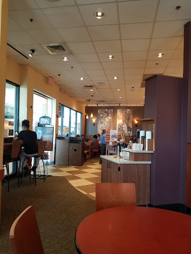 Sandwich Shop «Panera Bread», reviews and photos, 100 Independence Way, Danvers, MA 01923, USA