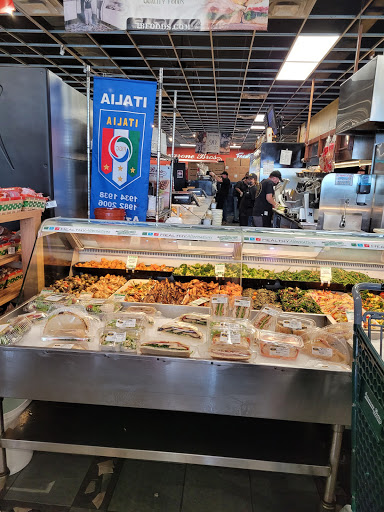 Shopping Mall «Lake Success Shopping Center», reviews and photos, 1526 Union Tpke, New Hyde Park, NY 11040, USA