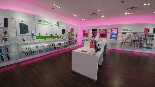 Cell Phone Store «T-Mobile», reviews and photos, 6351 Mayfield Rd, Mayfield Heights, OH 44124, USA