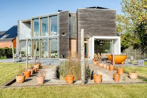 Huis van Hout - sustainable holiday house image