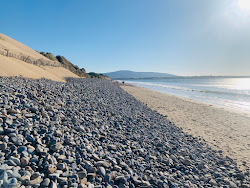 Photo de Strandhill Beach avec rivage droit, long