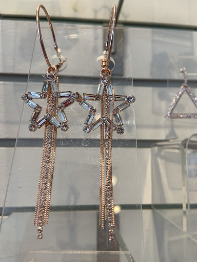 Bridal Shop «Paris Connection Bridal», reviews and photos, 680 8th St, San Francisco, CA 94103, USA