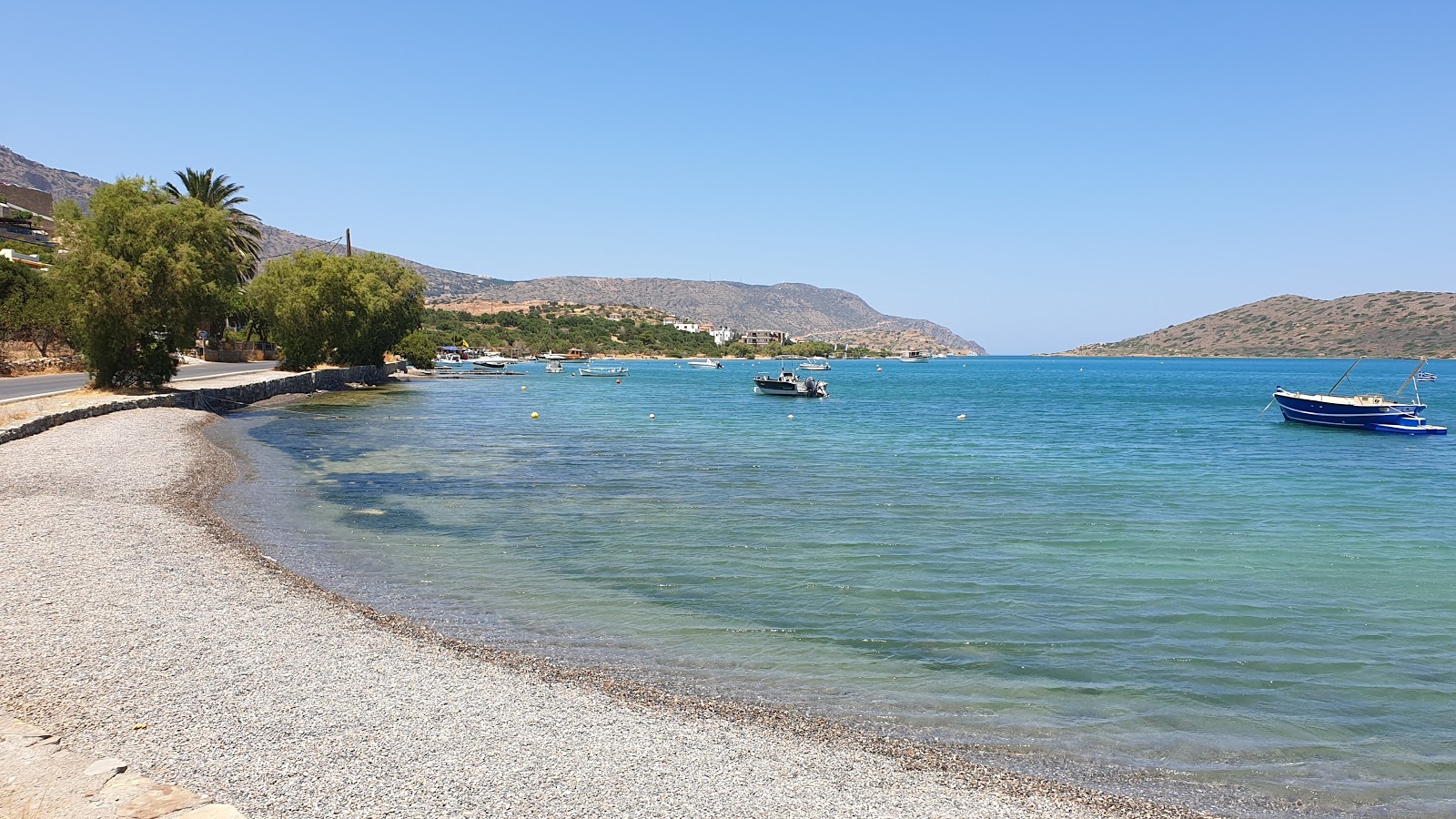 Foto von Agia Paraskevi mit gerader strand