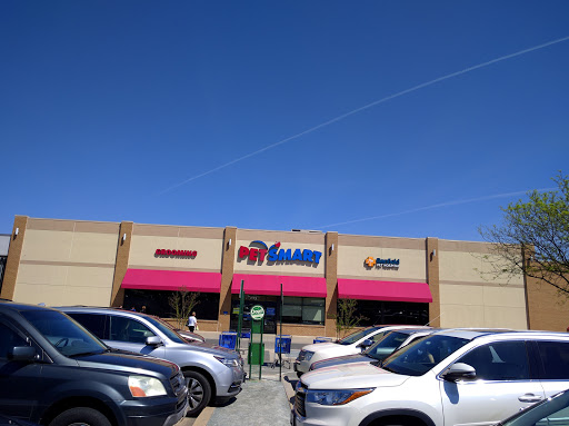 Pet Supply Store «PetSmart», reviews and photos, 218 Kentlands Blvd, Gaithersburg, MD 20878, USA