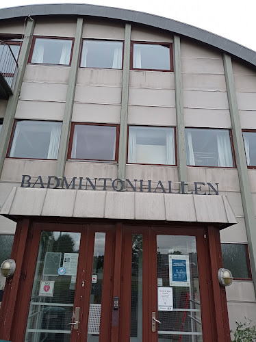 Anmeldelser af Ølstykke Badminton Club i Ølstykke-Stenløse - Sportskompleks