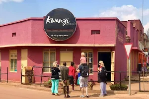 Kwanzi. A Cafe, Guest House, Cultural Museum, Shop image