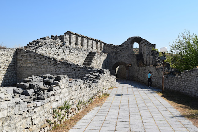 Ловешка средновековна крепост Хисаря