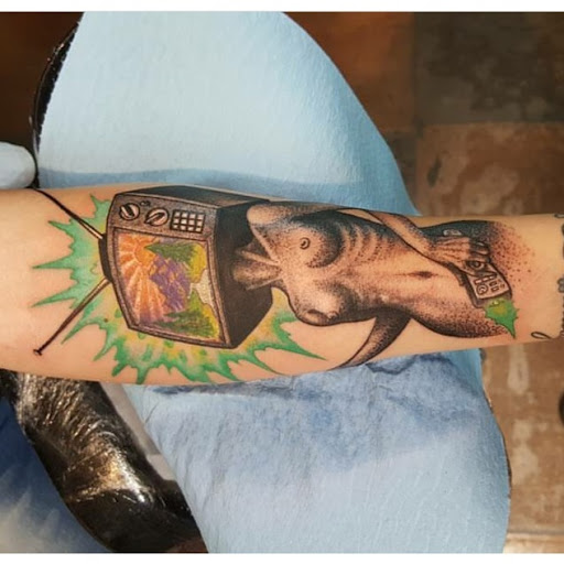 Tattoo Shop «Bombshell Tattoo & Piercing Studio», reviews and photos, 2607 W 10th St b, Greeley, CO 80634, USA