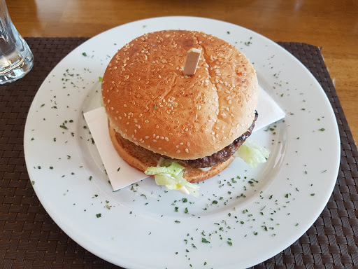 194x228
