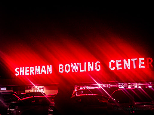 Bowling Alley «Sherman Bowling Center», reviews and photos, 1531 W Sherman Blvd, Muskegon, MI 49441, USA
