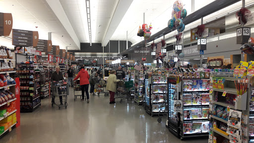 Grocery Store «Super Stop & Shop», reviews and photos, 446 Putnam Pike, Greenville, RI 02828, USA