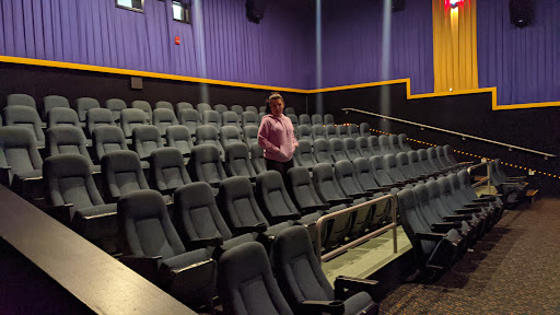 Movie Theater «Regal Cinemas Hamilton Commons 14», reviews and photos, 4215 E Black Horse Pike, Mays Landing, NJ 08330, USA