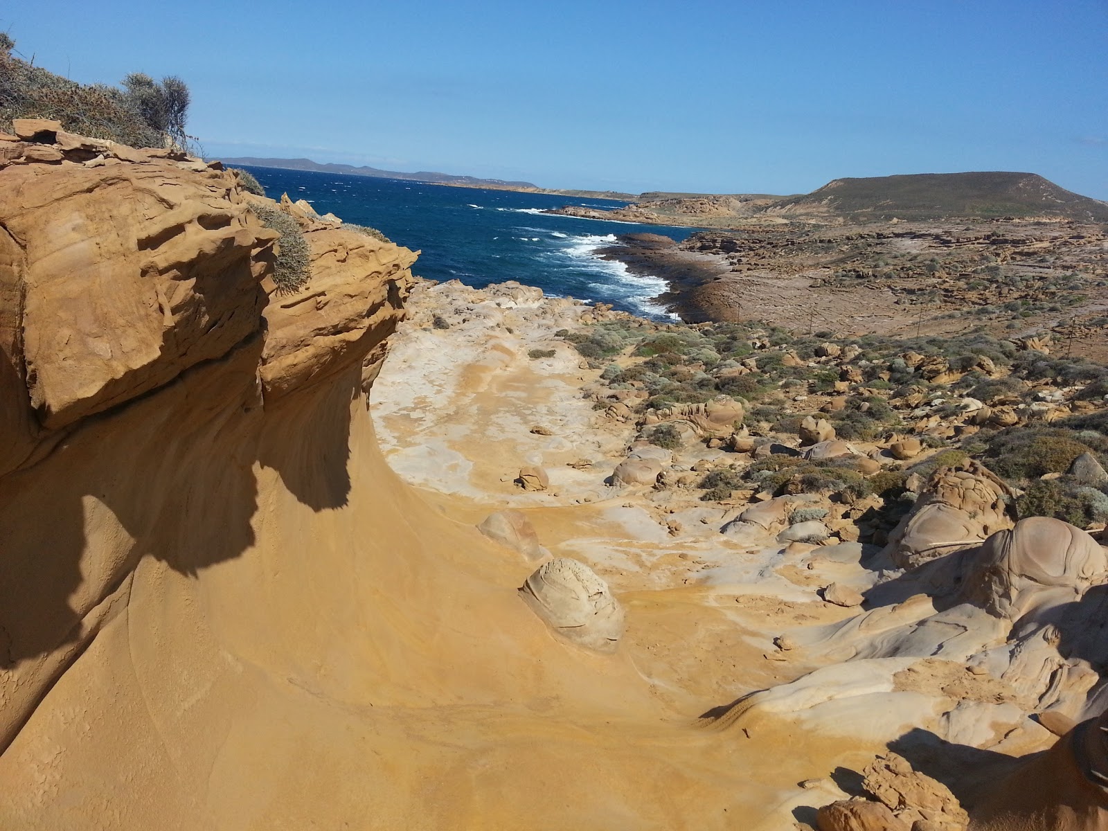 Foto de Faraklou beach con muy limpio nivel de limpieza