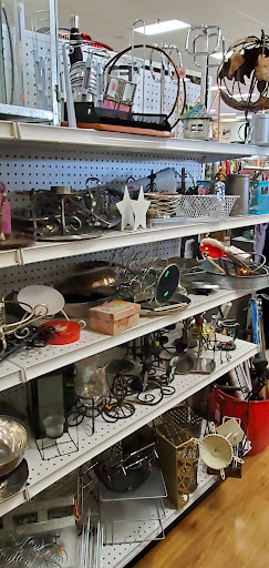 Thrift Store «St Vincent», reviews and photos, 310 Central Ave N, Kent, WA 98032, USA