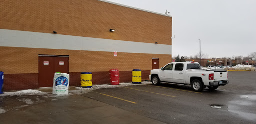 Tire Shop «Walmart Tires & Auto Parts», reviews and photos, 9451 Dunkirk Ln N, Maple Grove, MN 55311, USA