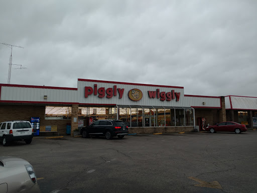 Grocery Store «Piggly Wiggly», reviews and photos, 940 Wayne Rd, Savannah, TN 38372, USA