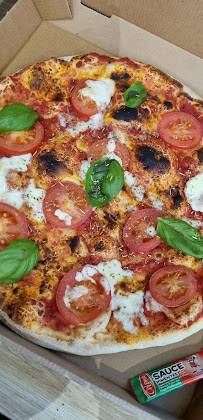 Photos du propriétaire du Pizzas à emporter PIZZA LOLA à Saint-Paul-et-Valmalle - n°15