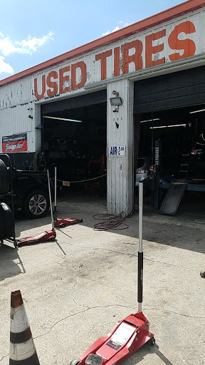 Used Tire Shop «Two Guys Tires and Auto Repair», reviews and photos, 366 N John Young Pkwy, Orlando, FL 32805, USA