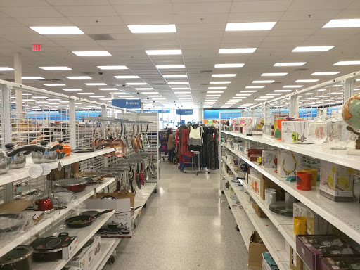 Clothing Store «Ross Dress for Less», reviews and photos, 170 E Stacy Rd, Allen, TX 75002, USA
