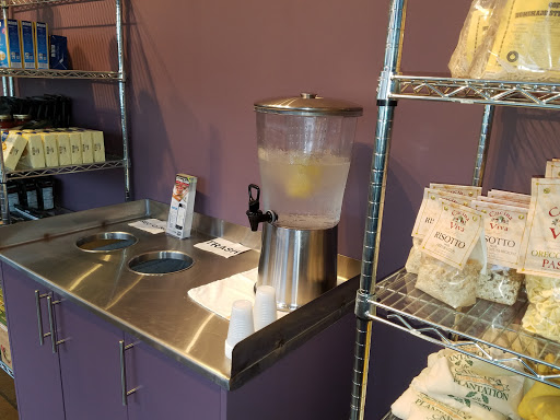 Gourmet Grocery Store «R2GO Specialty Market», reviews and photos, 1101 N College Ave, Indianapolis, IN 46202, USA