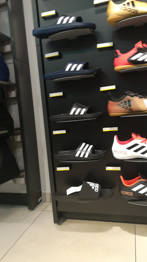 Adidas Store