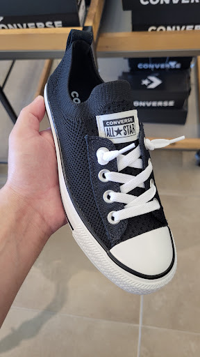 Shoe Store «DSW Designer Shoe Warehouse», reviews and photos, 23171 W Outer Dr, Allen Park, MI 48101, USA