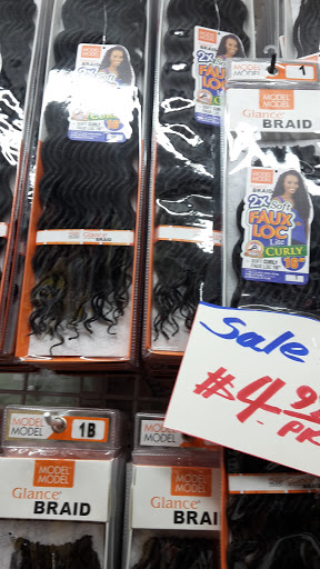 CJ Beauty supply, 6707 Powers Ave, Jacksonville, FL 32217, USA, 