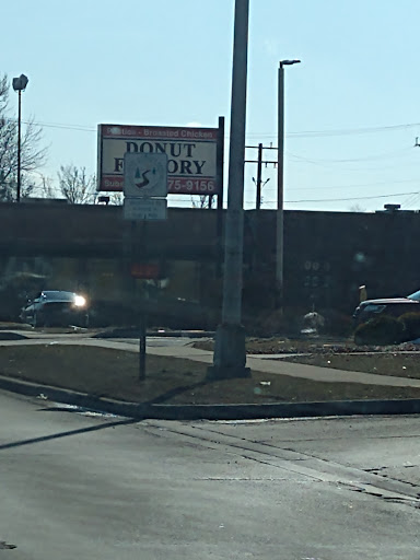 Donut Shop «Donut Factory», reviews and photos, 28805 Mound Rd, Warren, MI 48092, USA